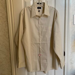 Men’s Button-Down Dress Shirt